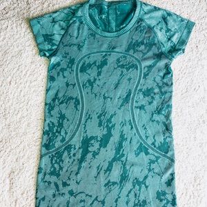 Lululemon Swiftly Tech T-shirt Teal with design